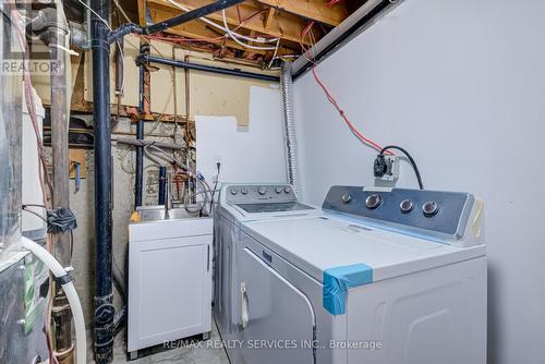 47 - 45 Hansen Road N, Brampton, ON - Indoor Photo Showing Laundry Room