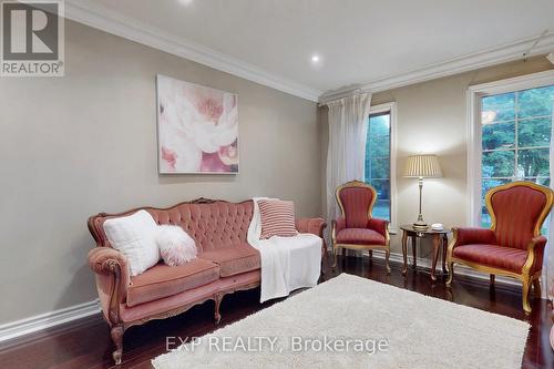 2444 Marisa Court, Mississauga, ON - Indoor Photo Showing Living Room