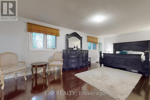 2444 Marisa Court, Mississauga, ON - Indoor Photo Showing Bedroom