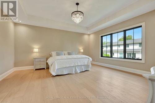 447 Tower Drive, Oakville, ON - Indoor Photo Showing Bedroom