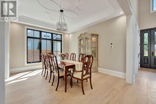 447 Tower Drive, Oakville, ON - Indoor Photo Showing Dining Room