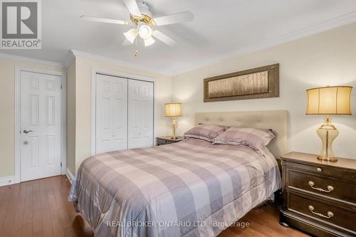 27 Parkview Place, Brampton, ON - Indoor Photo Showing Bedroom