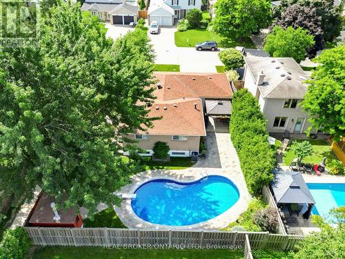 27 Parkview Place, Brampton, ON - Outdoor With In Ground Pool