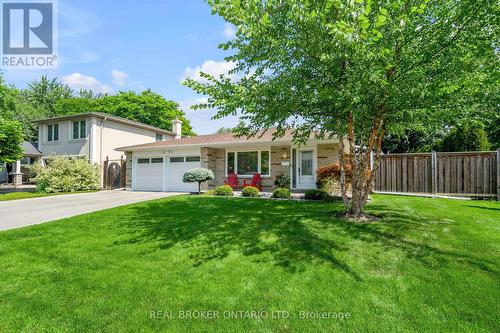 27 Parkview Place, Brampton, ON - Outdoor