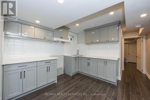 4 Simmons (Basement) Boulevard, Brampton, ON - Indoor Photo Showing Kitchen