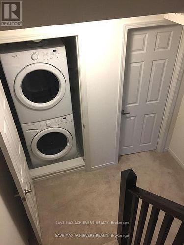 46 Honeyview Trail, Brampton, ON - Indoor Photo Showing Laundry Room