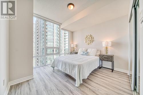 1909 - 3525 Kariya Drive, Mississauga, ON - Indoor Photo Showing Bedroom