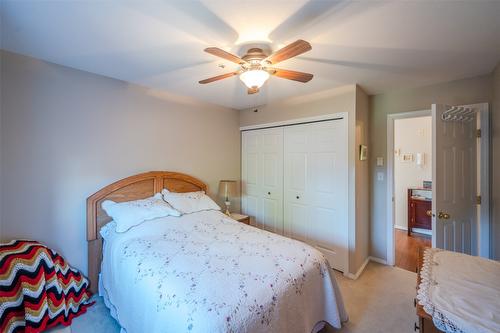 305-1445 Halifax Street, Penticton, BC - Indoor Photo Showing Bedroom