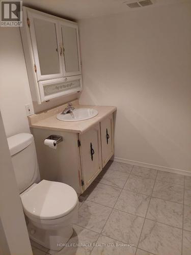 Bsmt - 703 Tennyson Avenue, Oshawa, ON - Indoor Photo Showing Bathroom