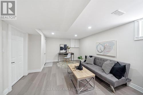 28 Willowmount Drive, Toronto, ON - Indoor