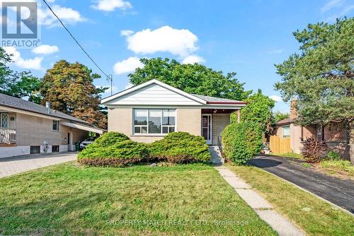 22 Farmbrook Road, Toronto, ON - Outdoor