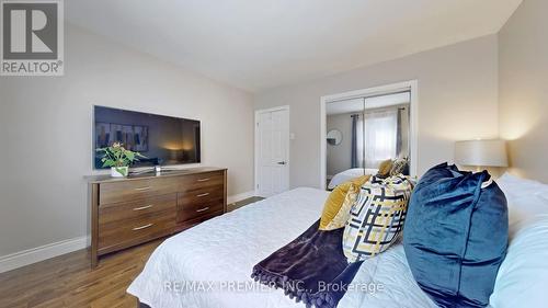 71 Glenburn Avenue, Toronto, ON - Indoor Photo Showing Bedroom