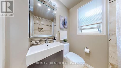 71 Glenburn Avenue, Toronto, ON - Indoor Photo Showing Bathroom