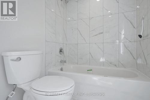 83 Mugford Road, Aurora, ON - Indoor Photo Showing Bathroom