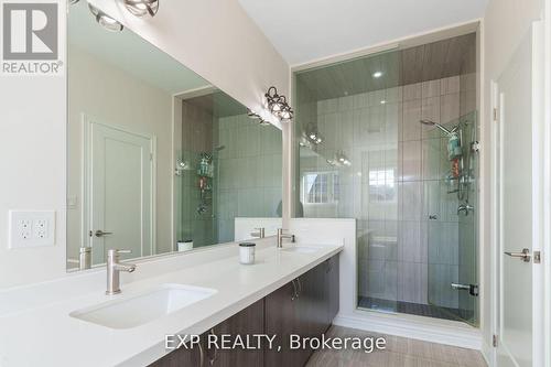 52 Titan Trail, Markham, ON - Indoor Photo Showing Bathroom