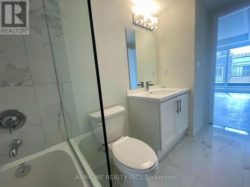 218 - 131 Honeycrisp Crescent, Vaughan, ON - Indoor Photo Showing Bathroom