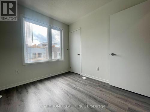 218 - 131 Honeycrisp Crescent, Vaughan, ON - Indoor Photo Showing Other Room