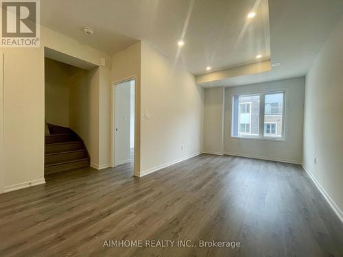 218 - 131 Honeycrisp Crescent, Vaughan, ON - Indoor Photo Showing Other Room