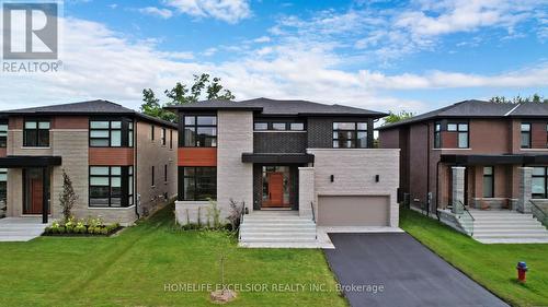 24 Limerick Street, Richmond Hill, ON - Outdoor With Facade