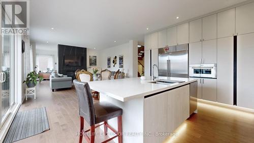 24 Limerick Street, Richmond Hill, ON - Indoor Photo Showing Kitchen With Upgraded Kitchen