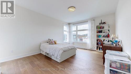 24 Limerick Street, Richmond Hill, ON - Indoor Photo Showing Bedroom