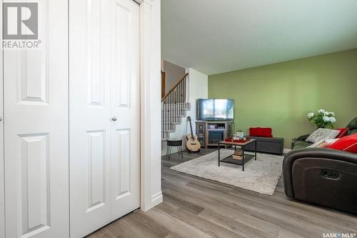 300B Maple Street E, Saskatoon, SK - Indoor