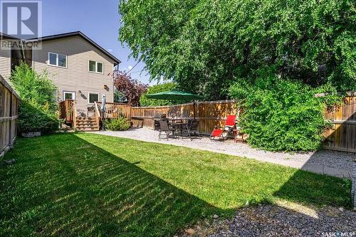 300B Maple Street E, Saskatoon, SK - Outdoor