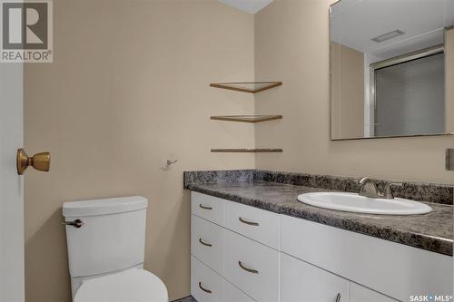 501 3520 Hillsdale Street, Regina, SK - Indoor Photo Showing Bathroom