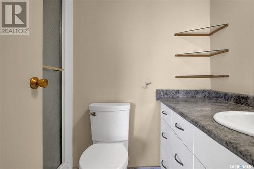 501 3520 Hillsdale Street, Regina, SK - Indoor Photo Showing Bathroom