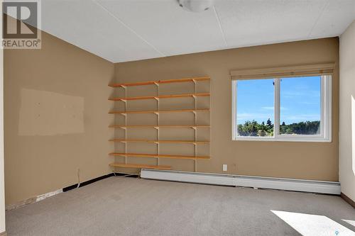 501 3520 Hillsdale Street, Regina, SK - Indoor Photo Showing Garage