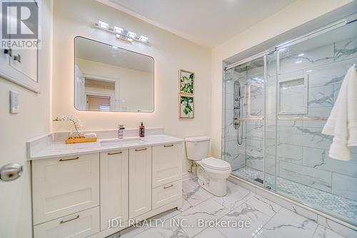 90 Glendower Circuit, Toronto, ON - Indoor Photo Showing Bathroom