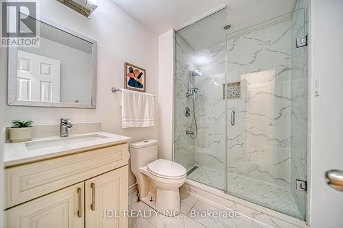 90 Glendower Circuit, Toronto, ON - Indoor Photo Showing Bathroom