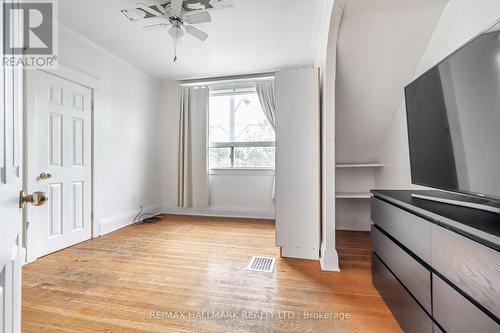 336 Mortimer Avenue, Toronto, ON - Indoor Photo Showing Other Room