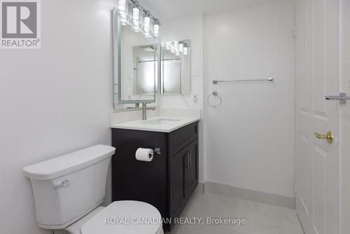 2418 - 88 Corporate Drive, Toronto, ON - Indoor Photo Showing Bathroom