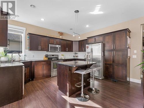 3289 Broadview Road Unit# 39, West Kelowna, BC - Indoor Photo Showing Kitchen With Upgraded Kitchen