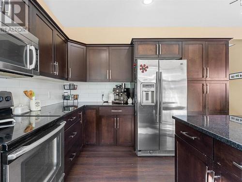 3289 Broadview Road Unit# 39, West Kelowna, BC - Indoor Photo Showing Kitchen