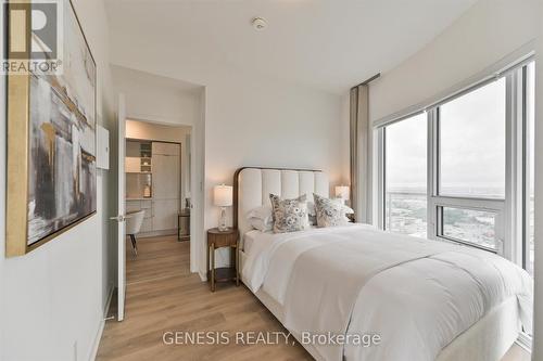 2910 - 2033 Kennedy Road, Toronto, ON - Indoor Photo Showing Bedroom