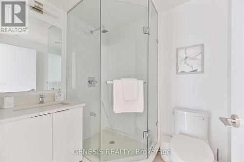 2910 - 2033 Kennedy Road, Toronto, ON - Indoor Photo Showing Bathroom