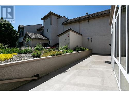 2300 Benvoulin Road Unit# 212, Kelowna, BC - Outdoor With Exterior