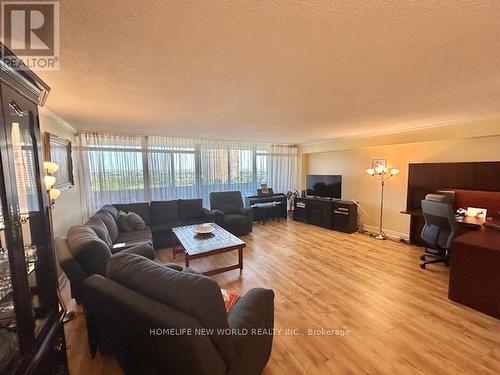 1102 - 3300 Don Mills Road, Toronto, ON - Indoor Photo Showing Living Room