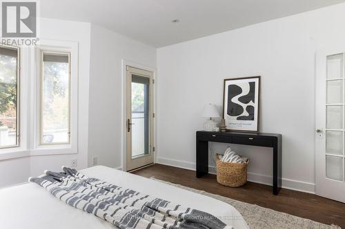 300 Crawford Street, Toronto, ON - Indoor Photo Showing Bedroom