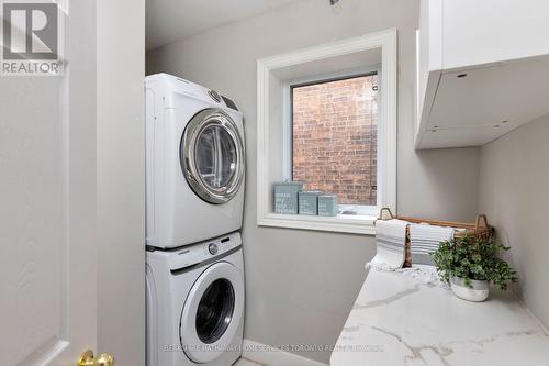 300 Crawford Street, Toronto, ON - Indoor Photo Showing Laundry Room