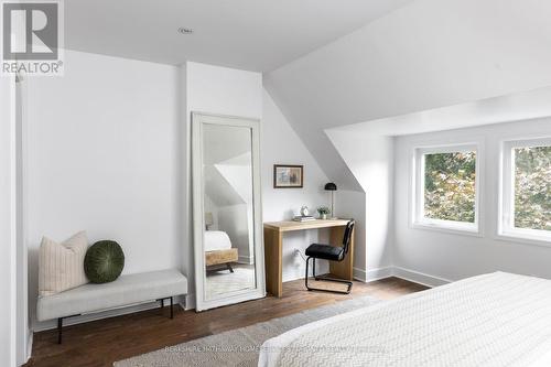 300 Crawford Street, Toronto, ON - Indoor Photo Showing Bedroom