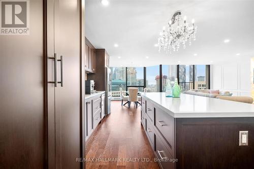 Ph12 - 55 Harbour Square, Toronto, ON - Indoor Photo Showing Kitchen With Upgraded Kitchen