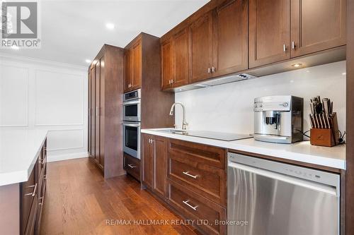 Ph12 - 55 Harbour Square, Toronto, ON - Indoor Photo Showing Kitchen