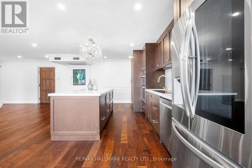 Ph12 - 55 Harbour Square, Toronto, ON - Indoor Photo Showing Kitchen With Upgraded Kitchen