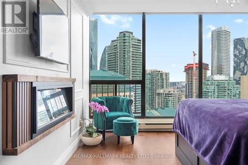 Ph12 - 55 Harbour Square, Toronto, ON - Indoor Photo Showing Bedroom