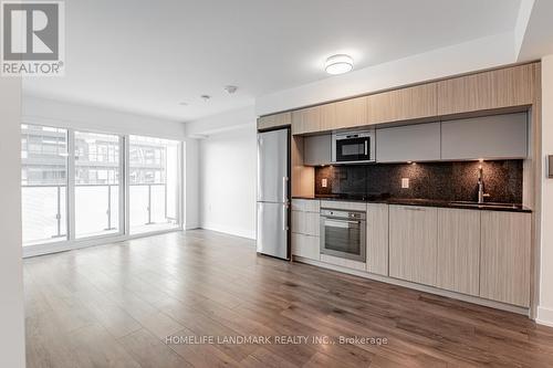 1106 - 575 Bloor Street E, Toronto, ON - Indoor Photo Showing Kitchen