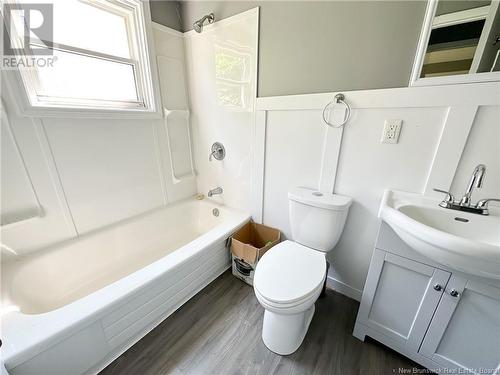 145 St. James Street, Saint John, NB - Indoor Photo Showing Bathroom