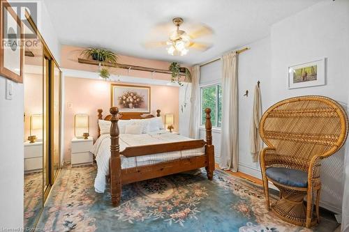 120 Gibson Avenue, Hamilton, ON - Indoor Photo Showing Bedroom